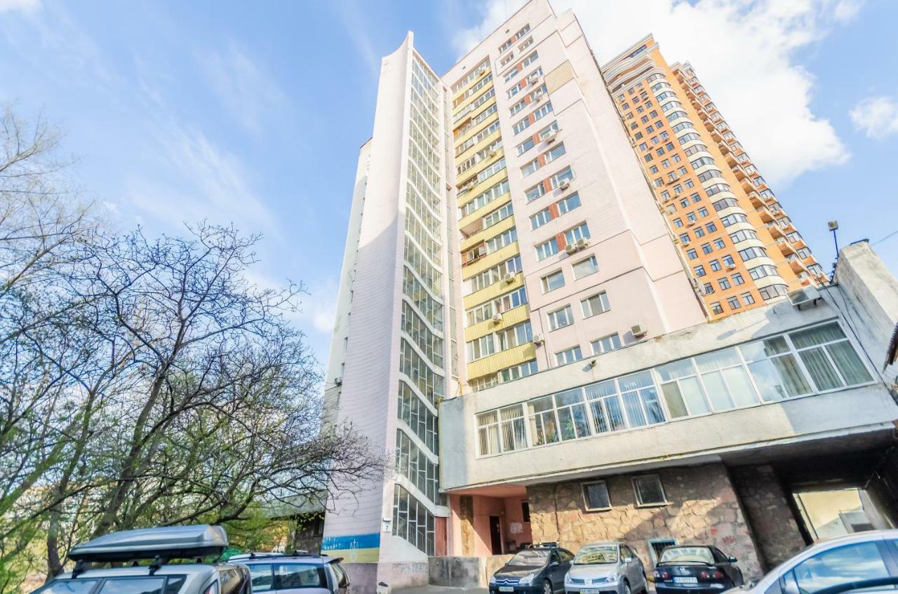 Kozzy Apartment In Kiev City Center Lu7 Exterior photo